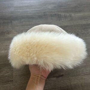 Ugg Shearling Sheep Skin Leather Hat with Faux Fur-Trimmed Hat OS